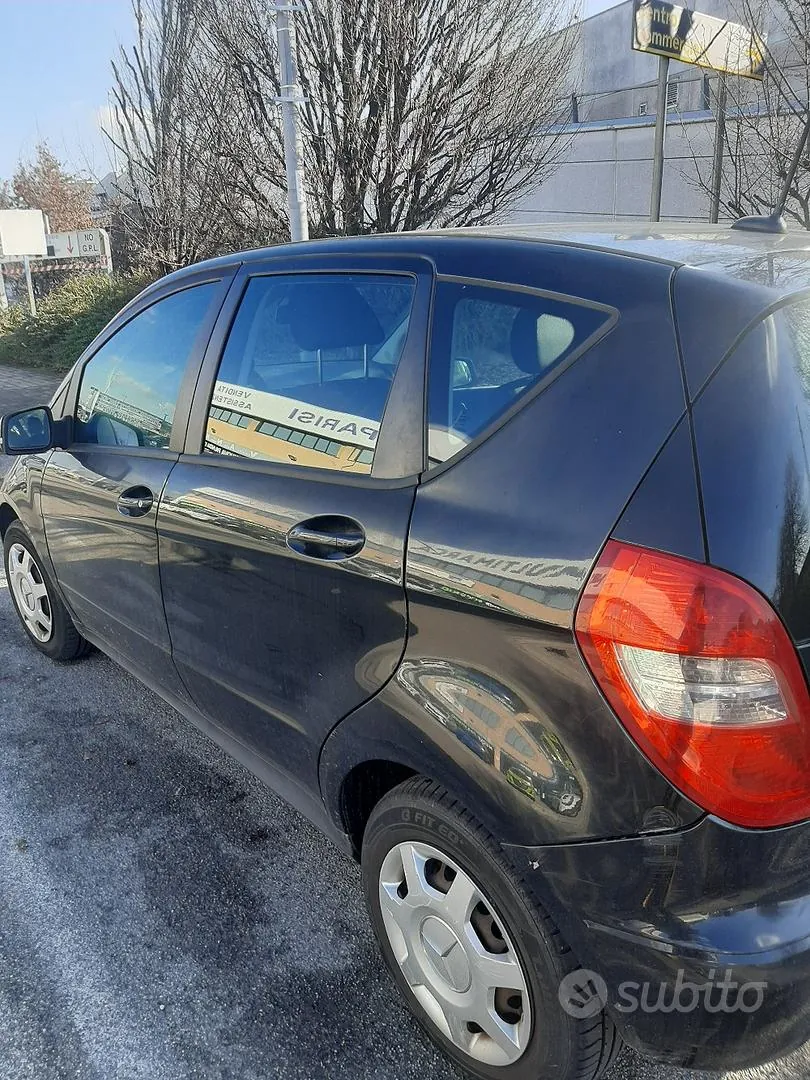 Mercedes-Benz A160 2011 photo 3