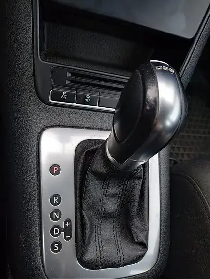 Volkswagen Golf Plus 2013 photo 2
