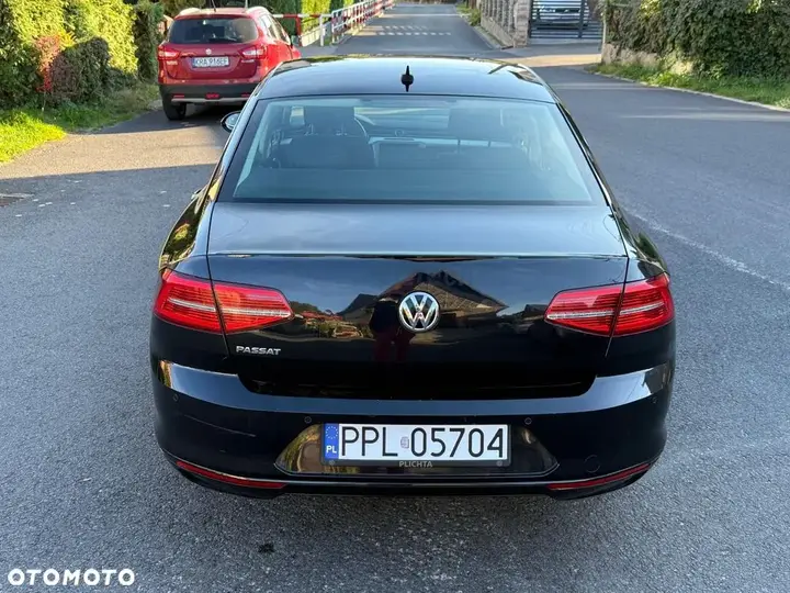 Volkswagen Passat 2018 photo 5