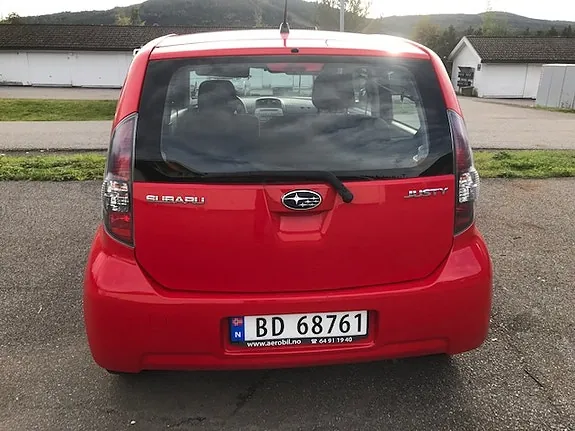 Subaru Justy 2010 photo 4