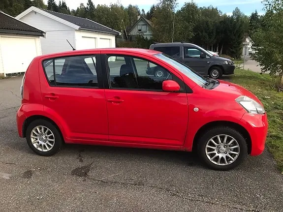 Subaru Justy 2010 photo 3