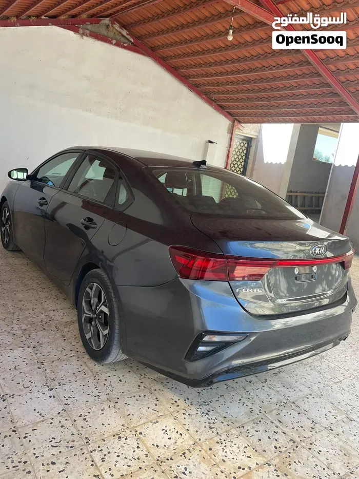 Kia Forte 2020 photo 2