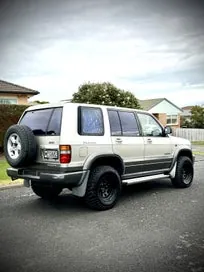 Isuzu Bighorn 1998 photo 3