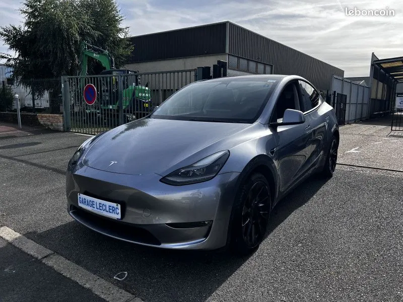 Tesla Model Y 2023 photo 3