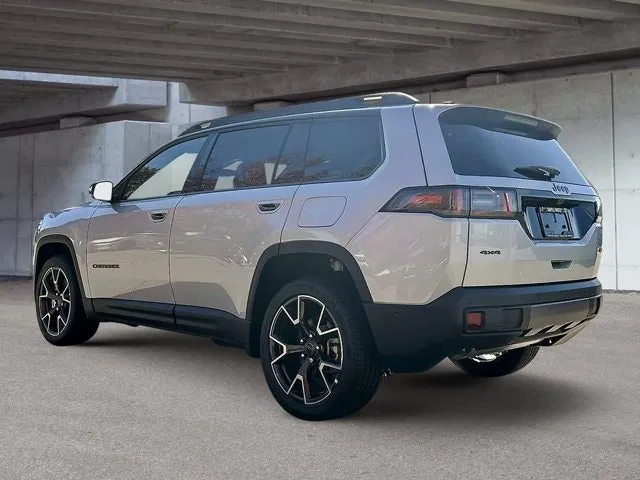 Jeep Cherokee 2026 photo 4