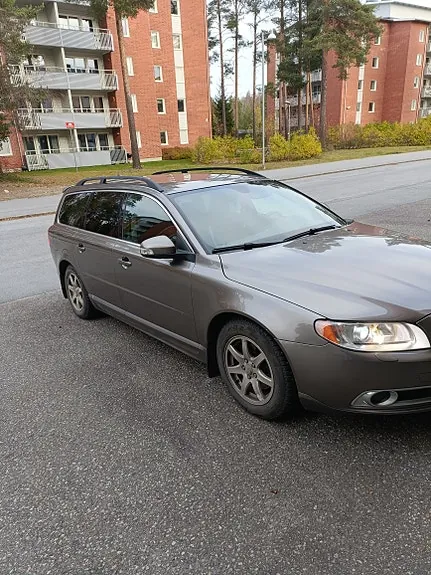 Volvo V70 2011 photo 5