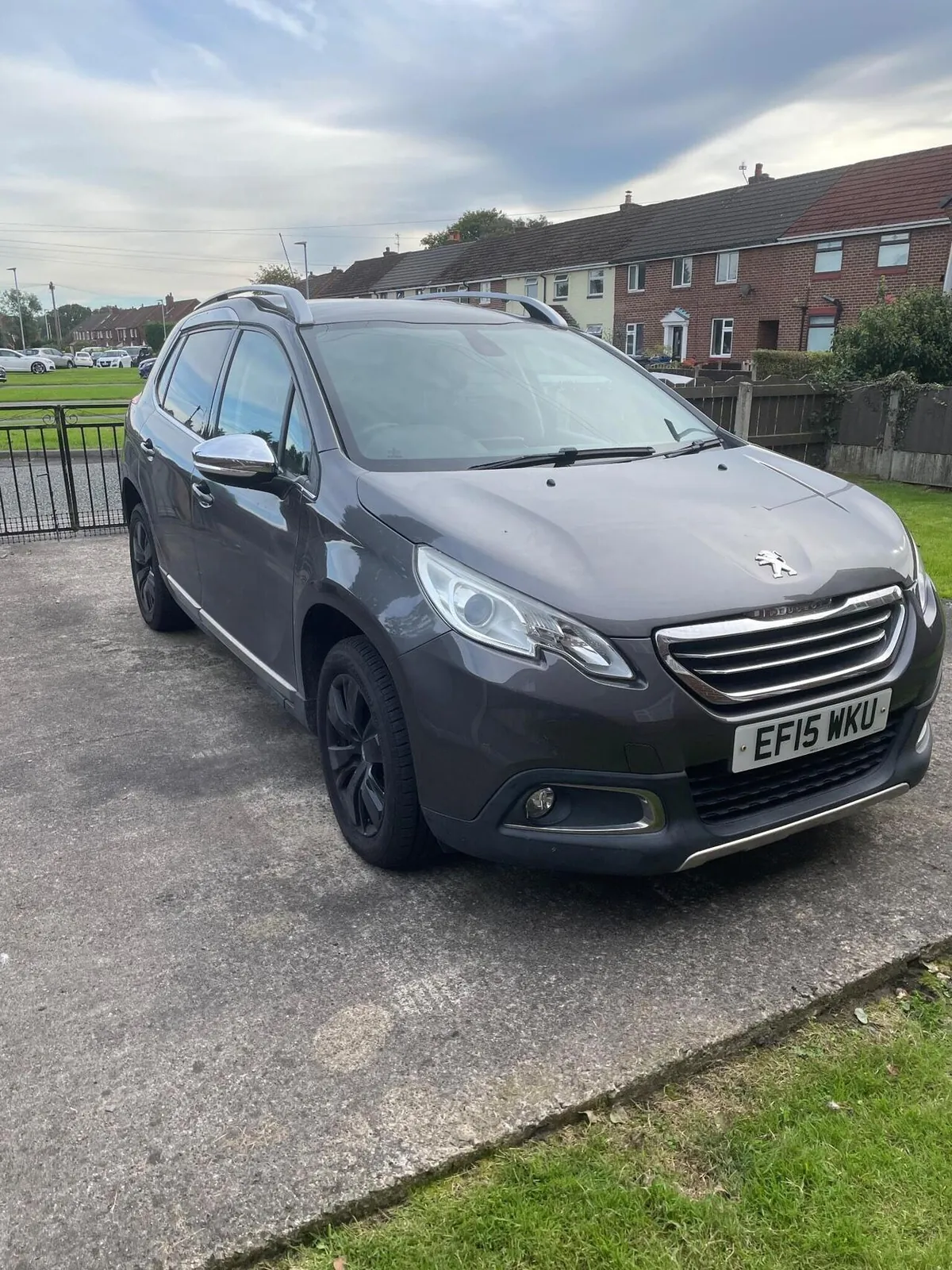 Peugeot 2008 2015 photo 2