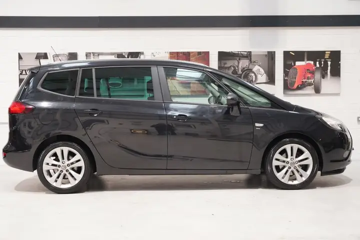 Vauxhall Zafira 2015 photo 2