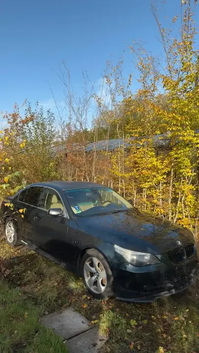 BMW 520I