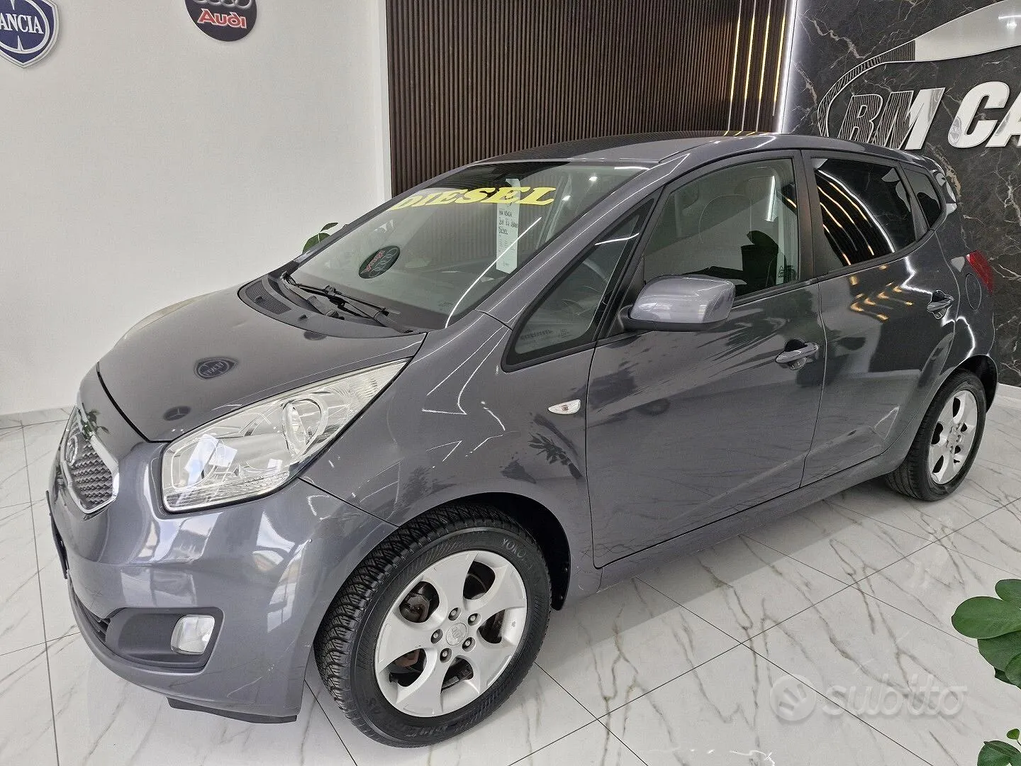 Kia Venga 2011 photo 3