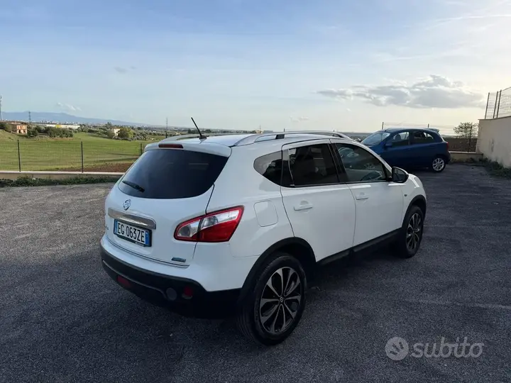 Nissan Qashqai 2013 photo 3