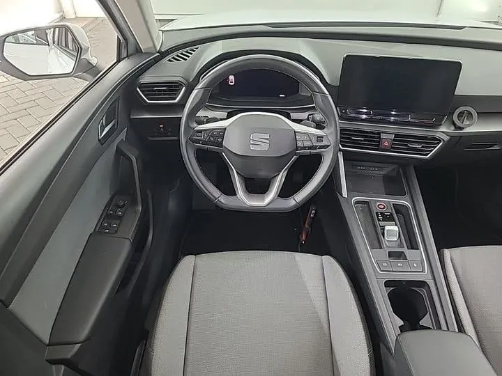 Seat Leon 2023 photo 3