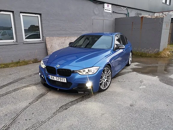 BMW 320I