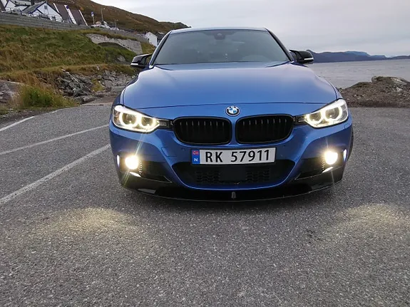 BMW 320I 2013 photo 4
