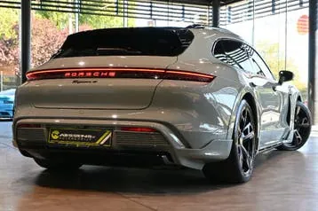 Porsche Taycan 2024 photo 2