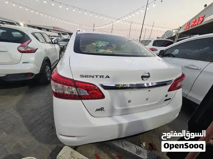 Nissan Sentra 2016 photo 4