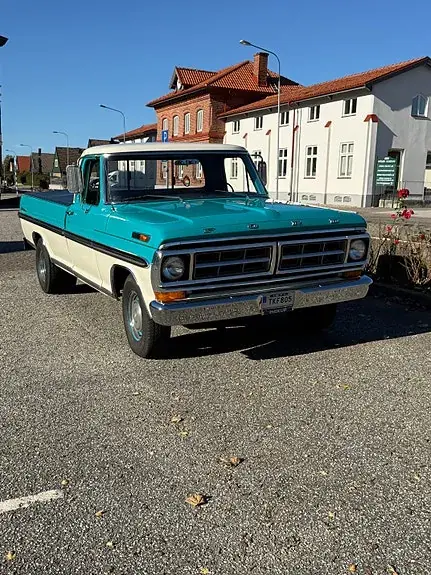 Ford F-100