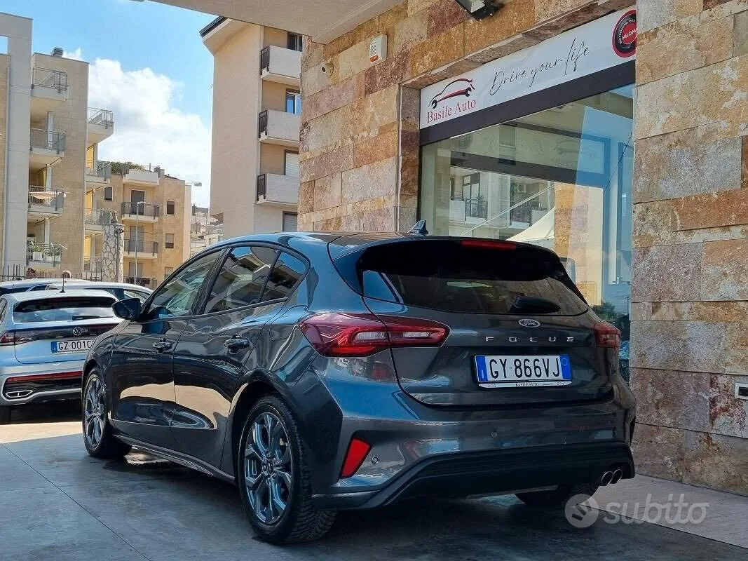Ford Focus 2025 photo 3