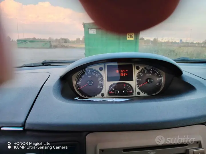 Lancia Musa 2008 photo 4