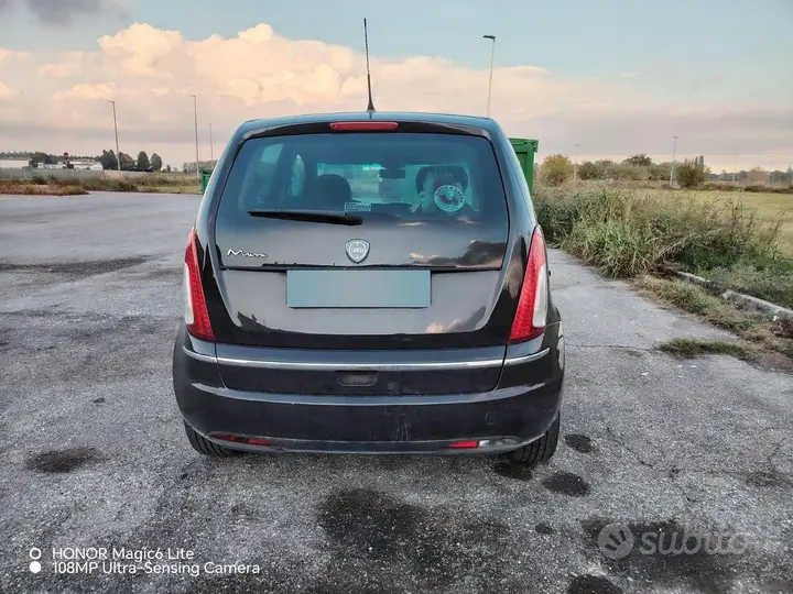 Lancia Musa 2008 photo 2