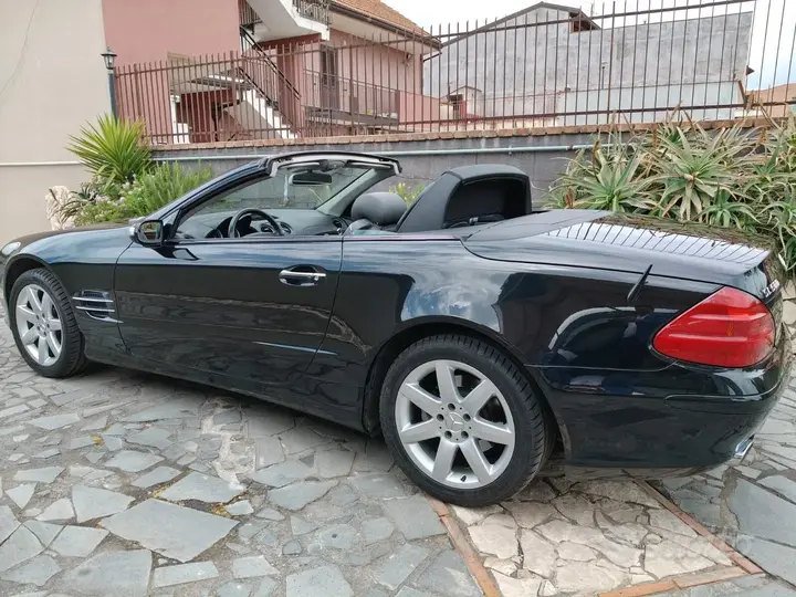 Mercedes-Benz Sl 500 2005 photo 2