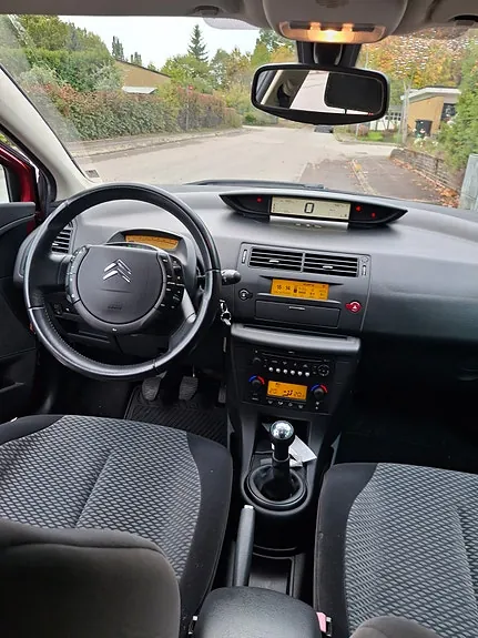 Citroen C4 2008 photo 3