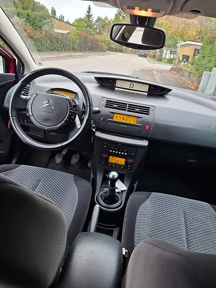 Citroen C4 2008 photo 4