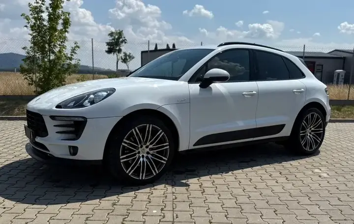 Porsche Macan 2015 photo 2