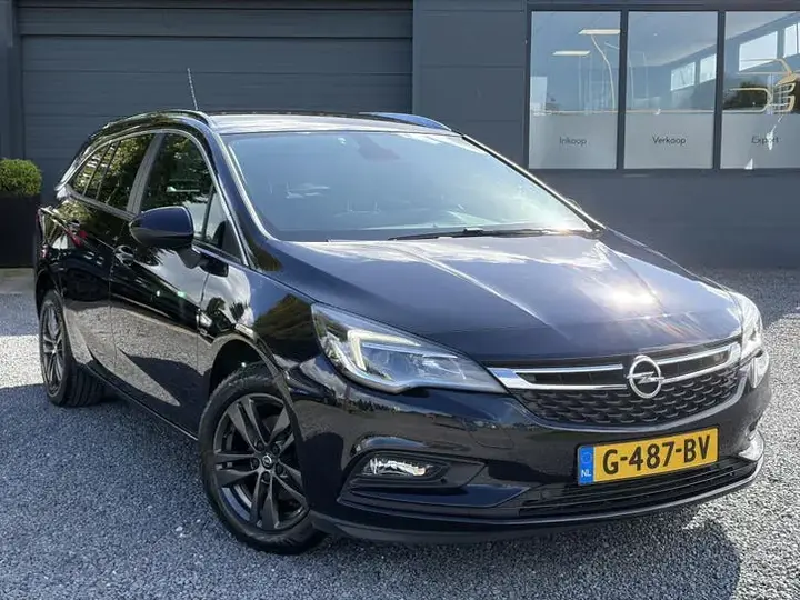 Opel Astra 2019 photo 2