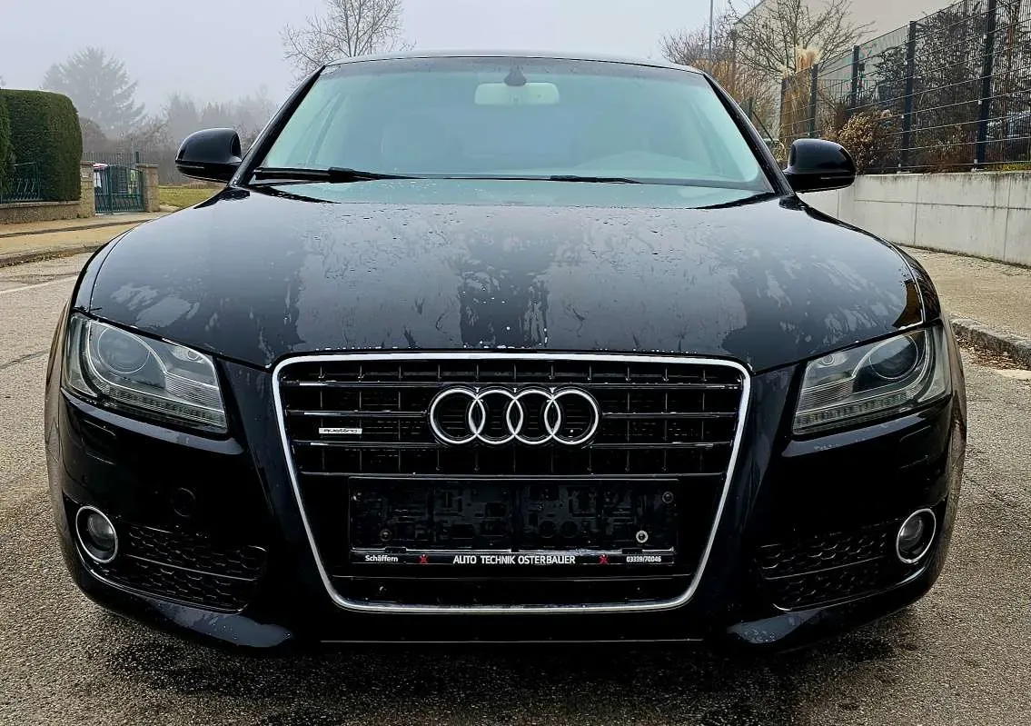 Audi A5 2009 photo 2