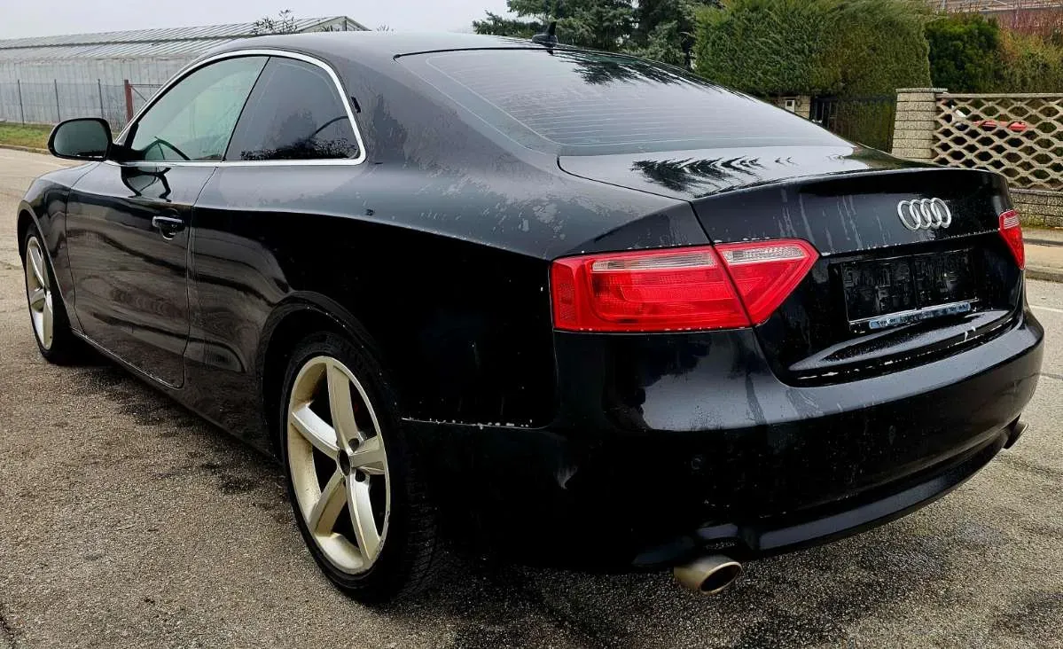 Audi A5 2009 photo 3