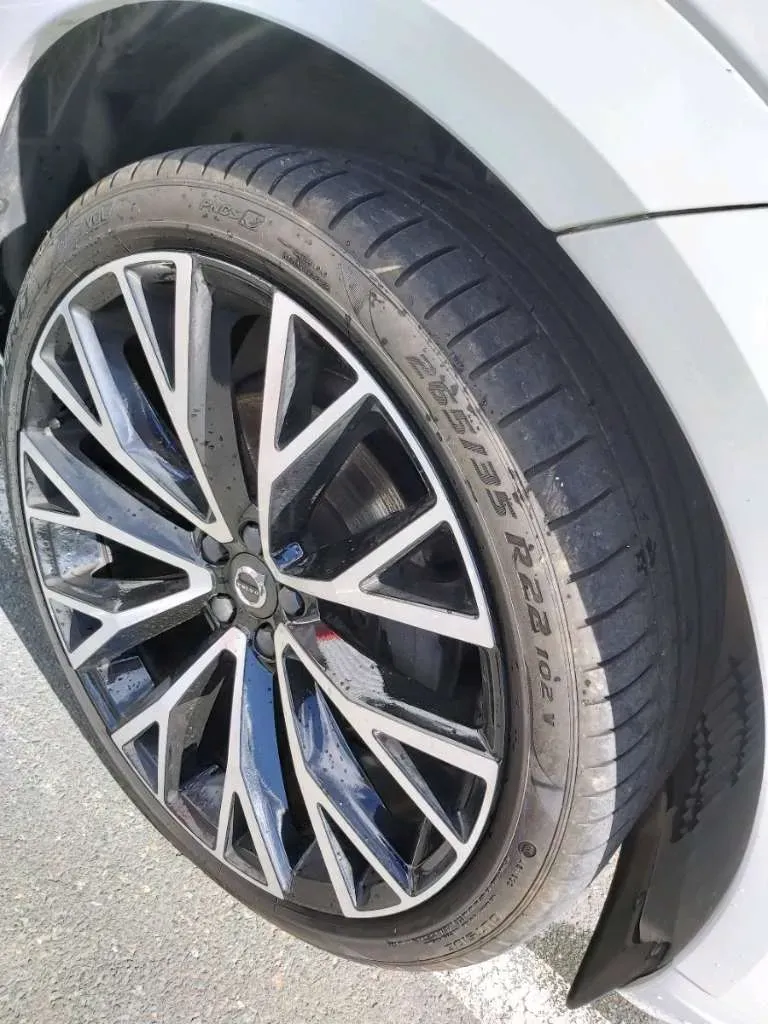 Volvo Xc60 2019 photo 3