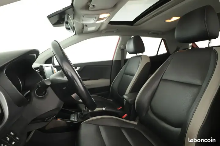 Kia Stonic 2017 photo 5