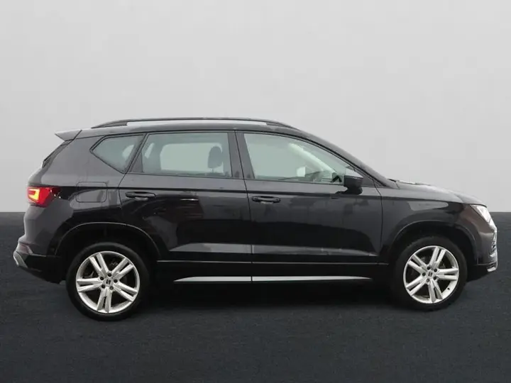 Seat Ateca 2023 photo 2