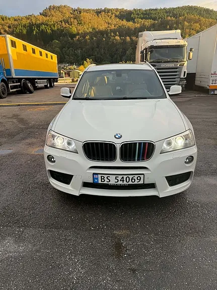 BMW X3 2012 photo 2