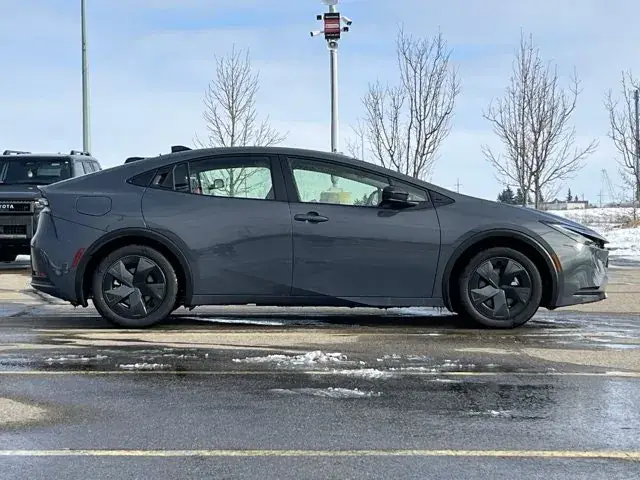 Toyota Prius 2027 photo 4
