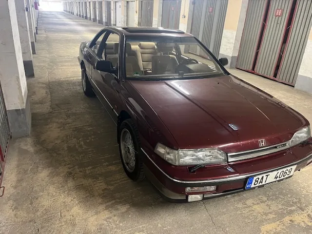Honda Legend 1990 photo 3