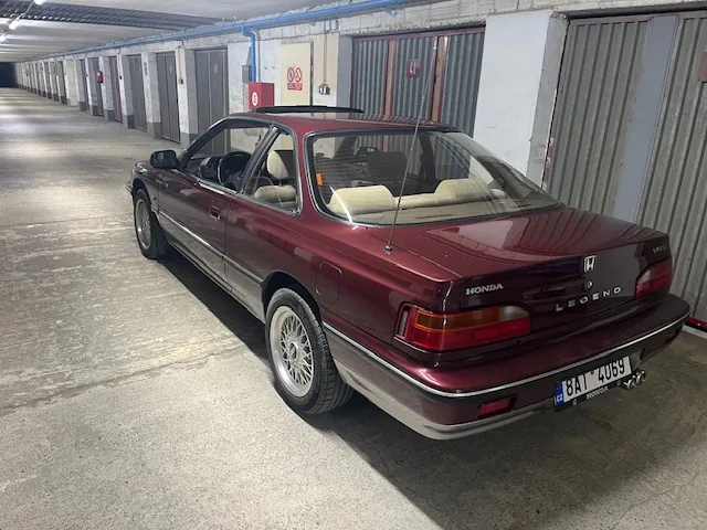 Honda Legend 1990 photo 5