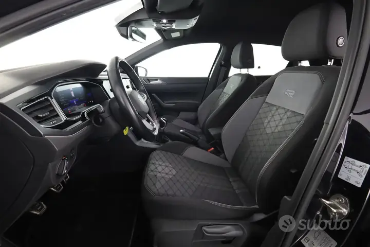 Volkswagen Polo 2023 photo 2