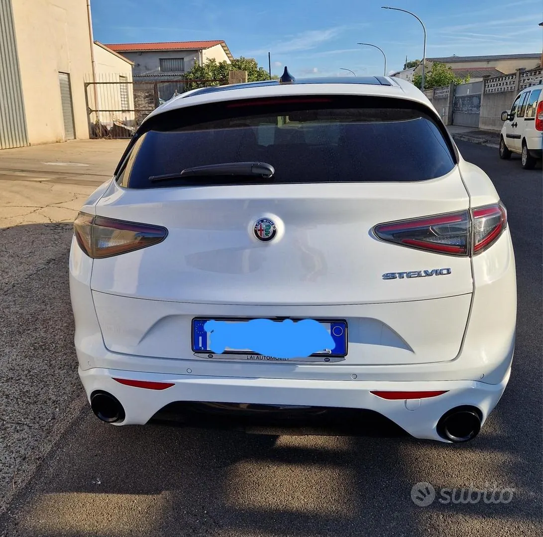 Alfa Romeo Stelvio 2022 photo 3