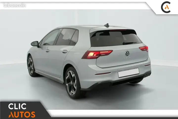 Volkswagen Golf 2026 photo 5