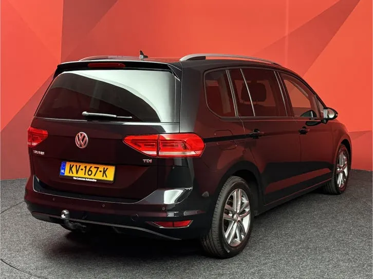 Volkswagen Touran 2016 photo 2