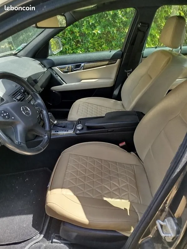 Mercedes-Benz C-Class 2007 photo 2