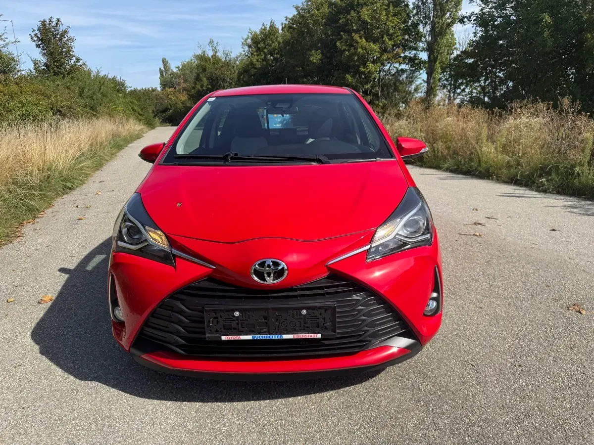 Toyota Yaris 2020 photo 2