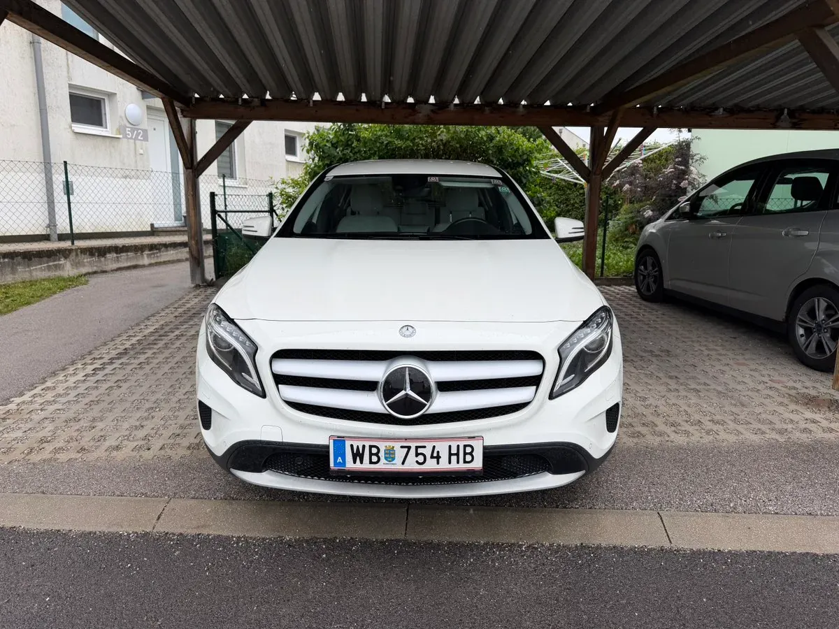 Mercedes-Benz Gla Class 2014 photo 3