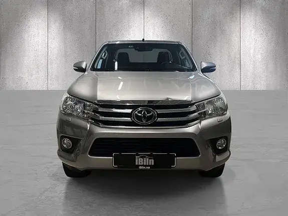 Toyota Hilux 2017 photo 2