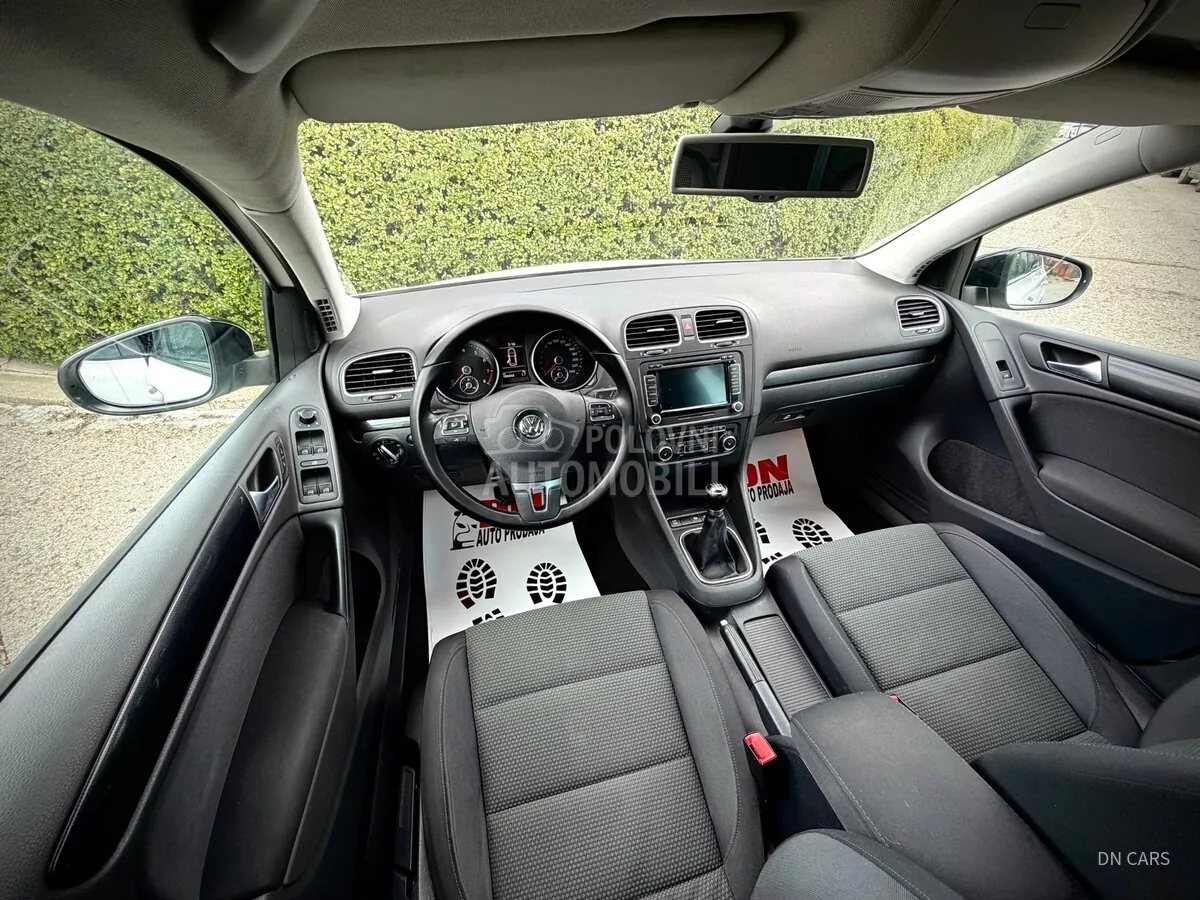 Volkswagen Golf 2010 photo 3
