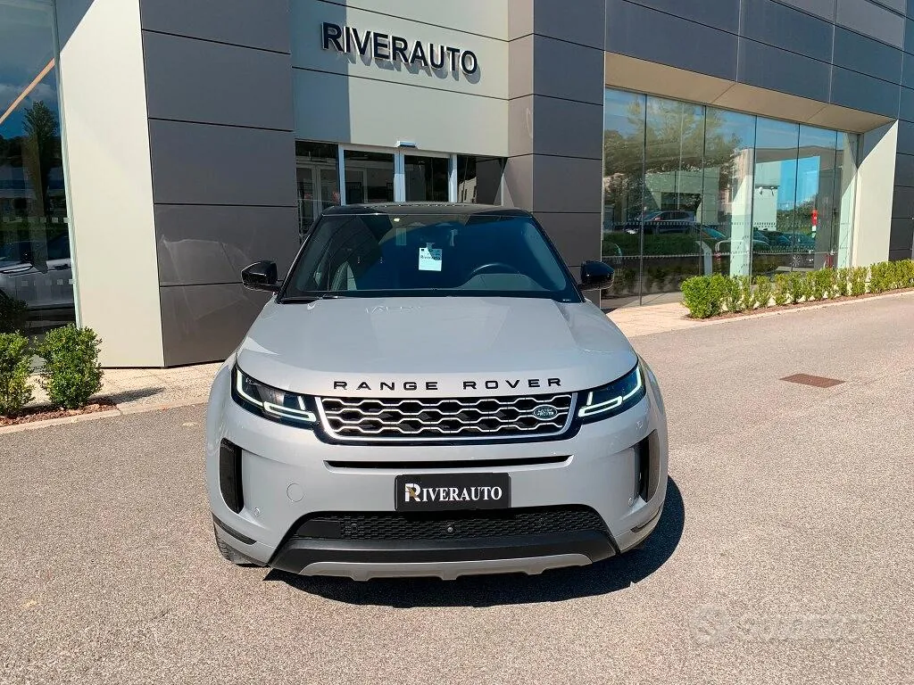 Land Rover Evoque 2021 photo 2