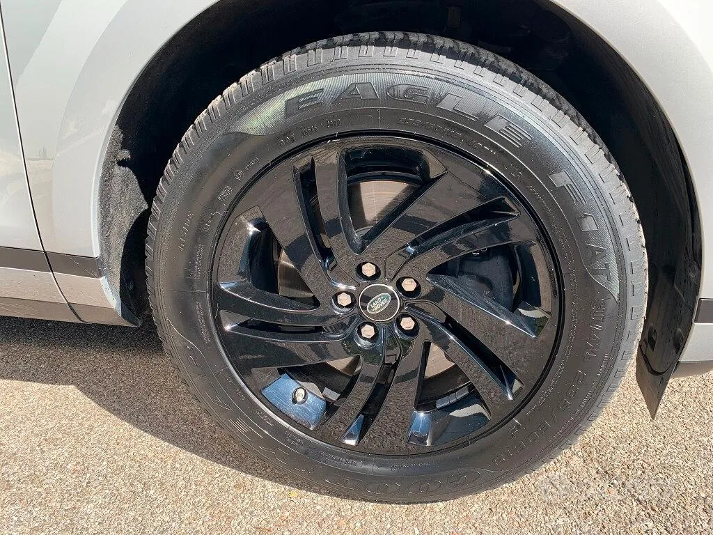Land Rover Evoque 2021 photo 4