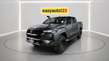 Toyota Hilux 2025 photo 4